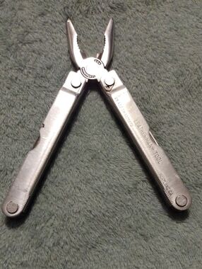 Vintage Leatherman Stainless Steel Multi-Tool - Silver-Made In USA